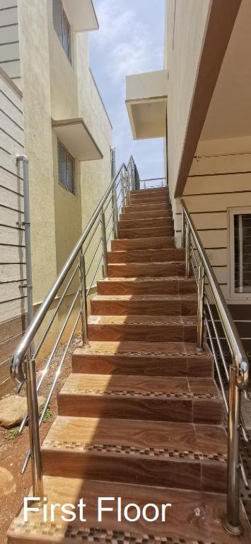 Olive Hills - Families Only - Full Duplex House - * Yelagiri